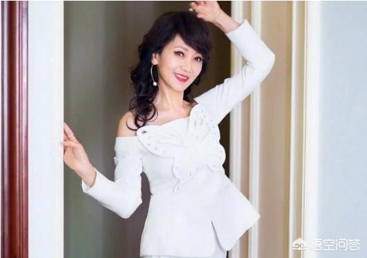 新版的《新白娘子传奇》和旧版的strong/p
p今日新开传奇老版pk/strong，你觉得哪一场更都雅？为什么？