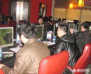 有人玩传奇页游吗strong/p
p手机网页传奇游戏/strong？玩那种游戏的都是什么人群？