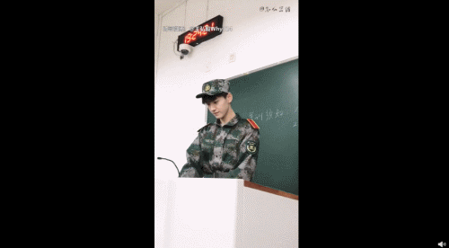 太帅了！鹅厂法式员欢乐谷保安凭生图走红strong/p
p新开手游sf发布网/strong，艺人可能都没他们上镜