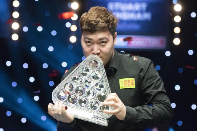 单赛季排名：赵心童256万第1strong/p
p手游单职业传奇排行/strong，颜丙涛101万第10，丁俊晖18万第67