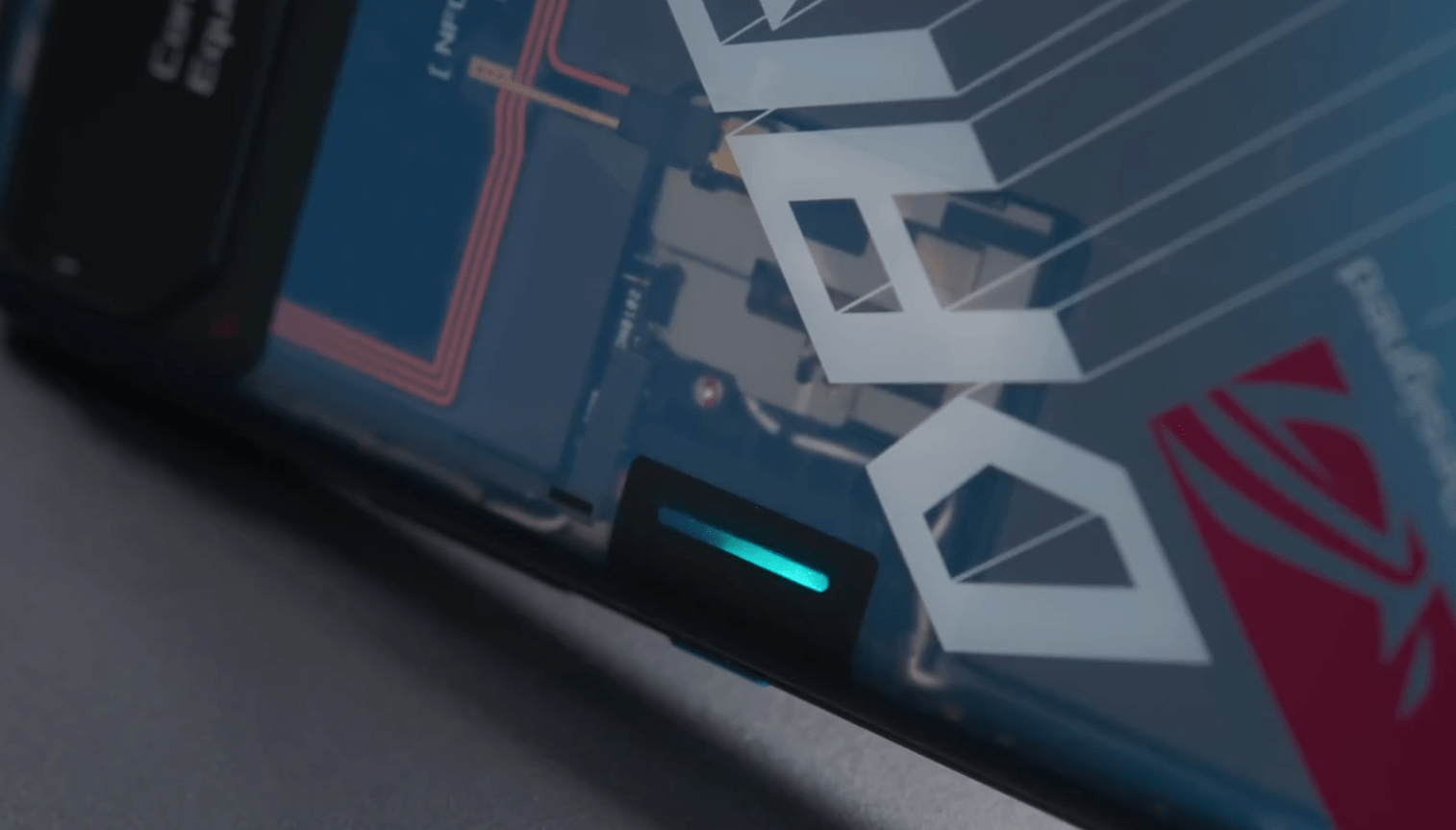 手机传奇游戏:末于有不摆烂的游戏手机了strong/p
p手机传奇游戏/strong？ROG游戏手机6备受游戏玩家存眷