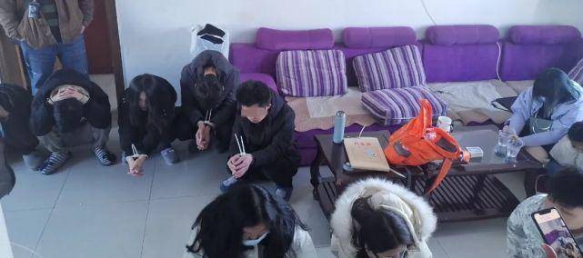 不要钱的传奇手游:“我不要钱strong/p
p不要钱的传奇手游/strong，就是想要你那小我！”