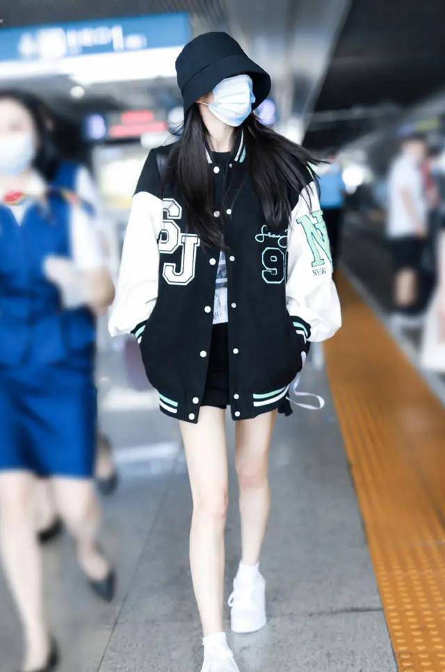 传奇私服发布:杨幂私服穿搭合集strong/p
p传奇私服发布/strong！