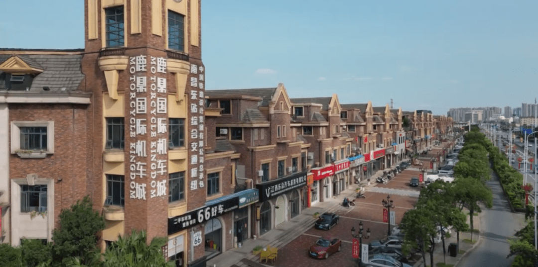 浩大手机游戏传奇:鹿鼎机车城王牌驾到strong/p
p浩大手机游戏传奇/strong！“百年传奇”哈雷戴维森浩大开业！