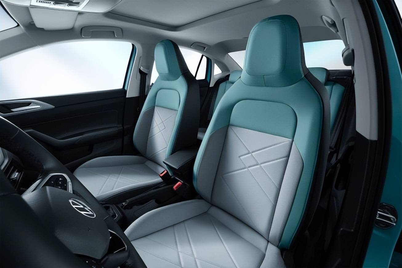 手游传奇哪个好:同门兄弟对决strong/p
p手游传奇哪个好/strong，朗逸新锐和宝来传奇哪个好？