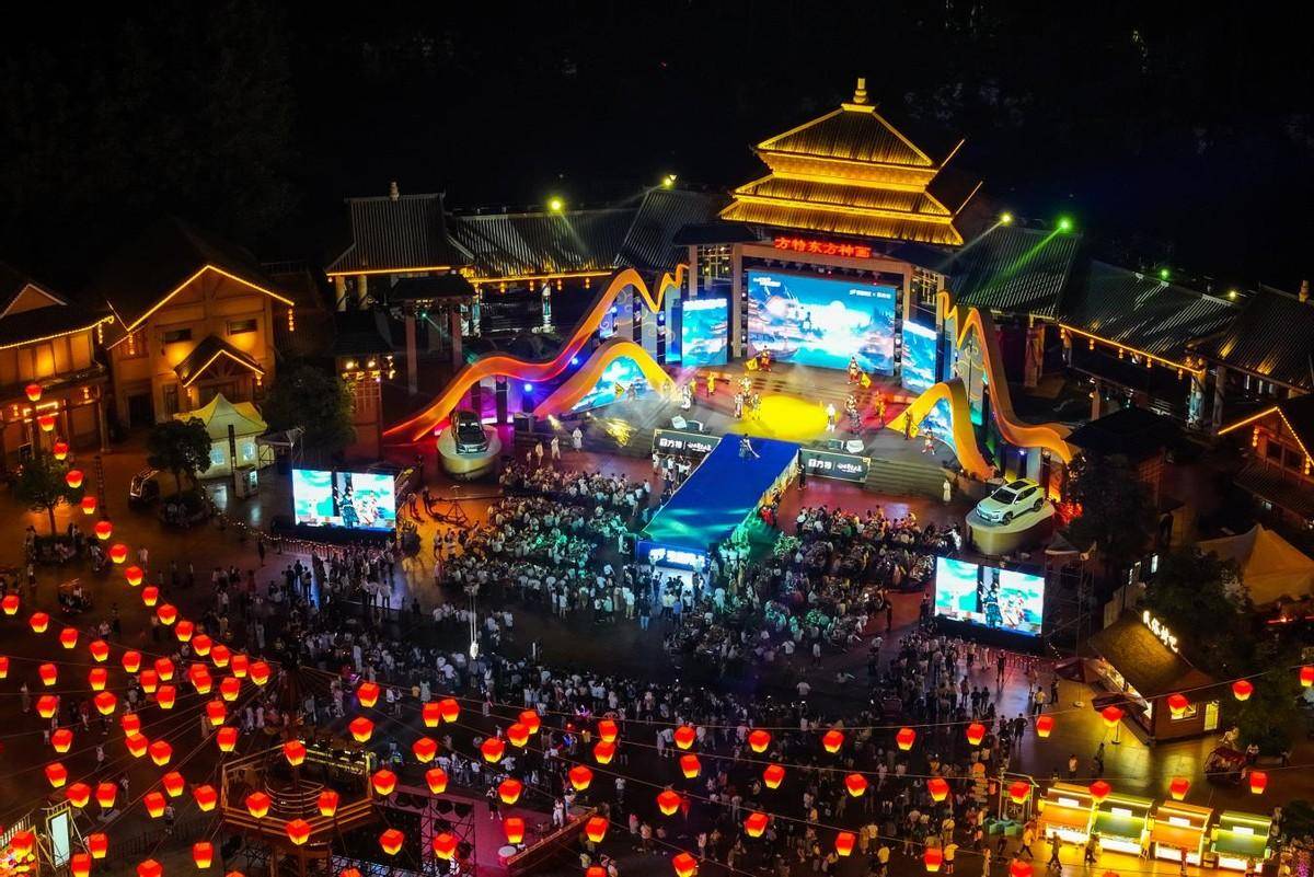 神途:2023捷途汽车龙虾啤酒烧烤节国风神画之夜strong/p
p神途/strong，诠释用户型企业的本质