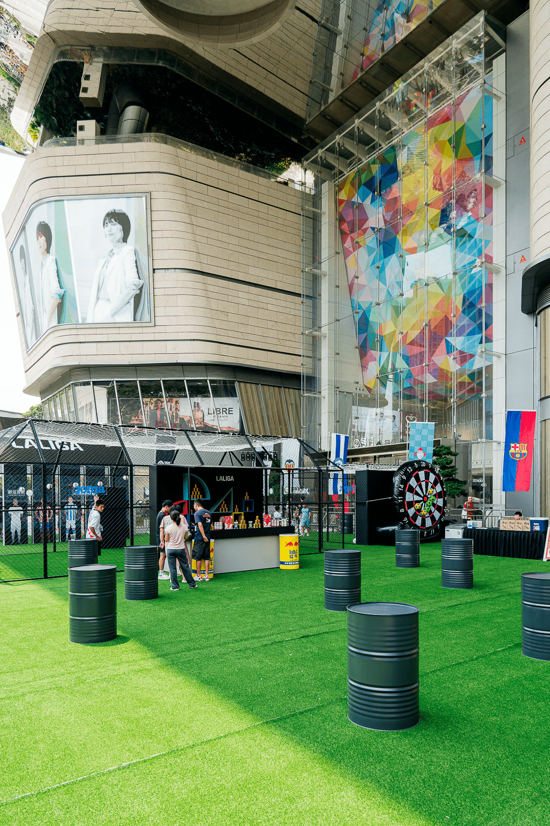 高爆传奇:西甲巡展中国首站 | 传奇球星空降深圳strong/p
p高爆传奇/strong，燃爆夏季！