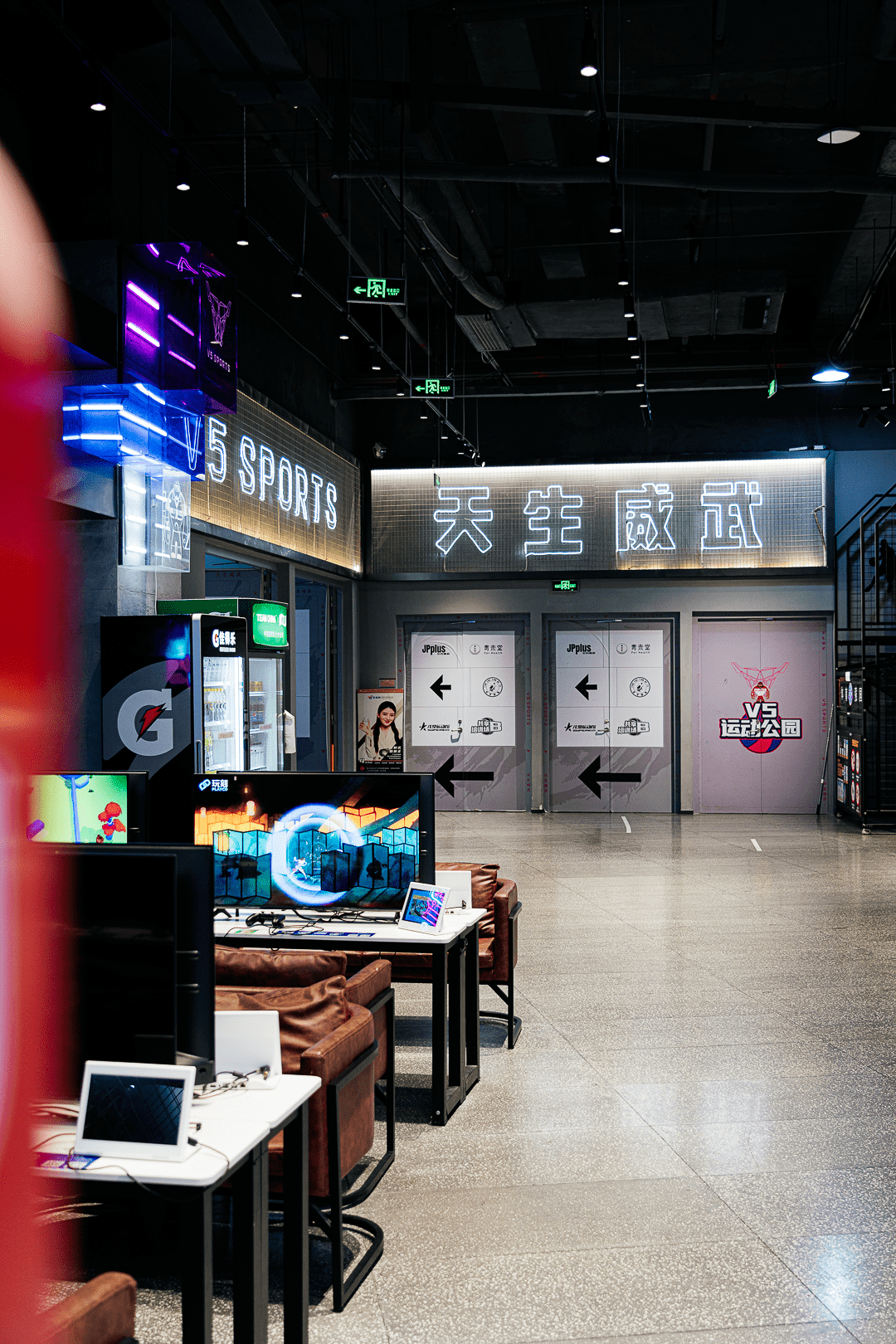 高爆传奇:西甲巡展中国首站 | 传奇球星空降深圳strong/p
p高爆传奇/strong，燃爆夏季！