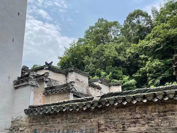 雷霆三合一彻地钉传奇手游