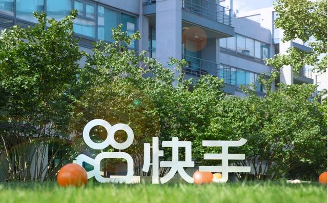 橙色兵器召唤5条狗传奇手游