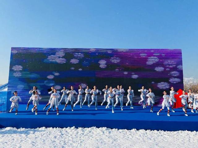 52u冰雪复古传奇手游