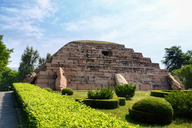 奥秘传奇手游下载