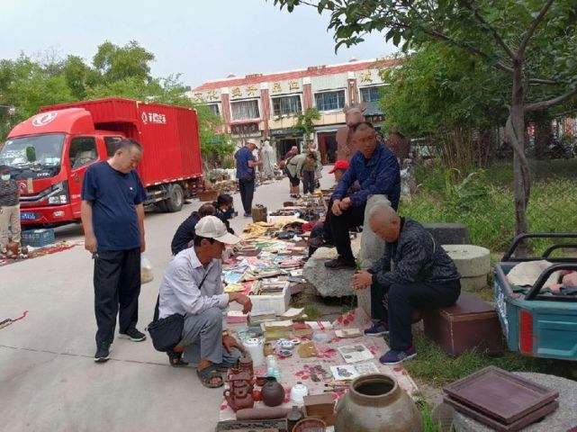 (黄金皓月传奇手游官网)烈日皓月手游